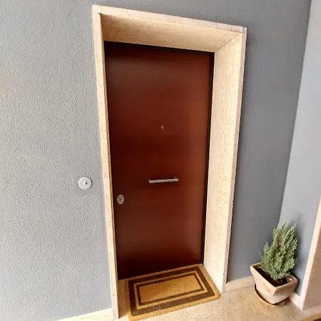 Vista Muse Con Parcheggio Privato Gratuito * טרנטו