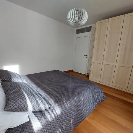 Vista Muse Con Parcheggio Privato Gratuito * טרנטו